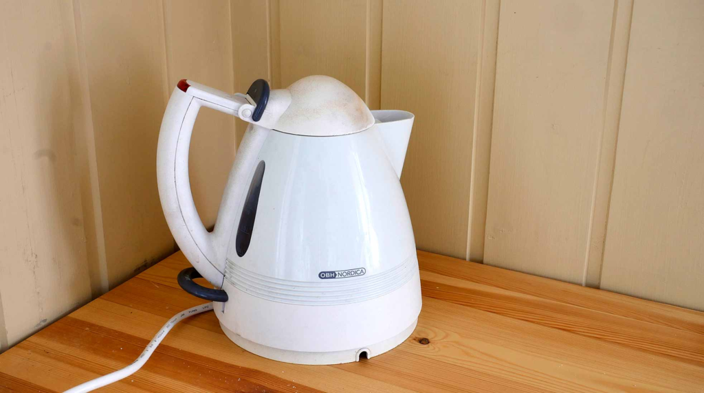 Does an electric kettle create disturbance in the uni room?