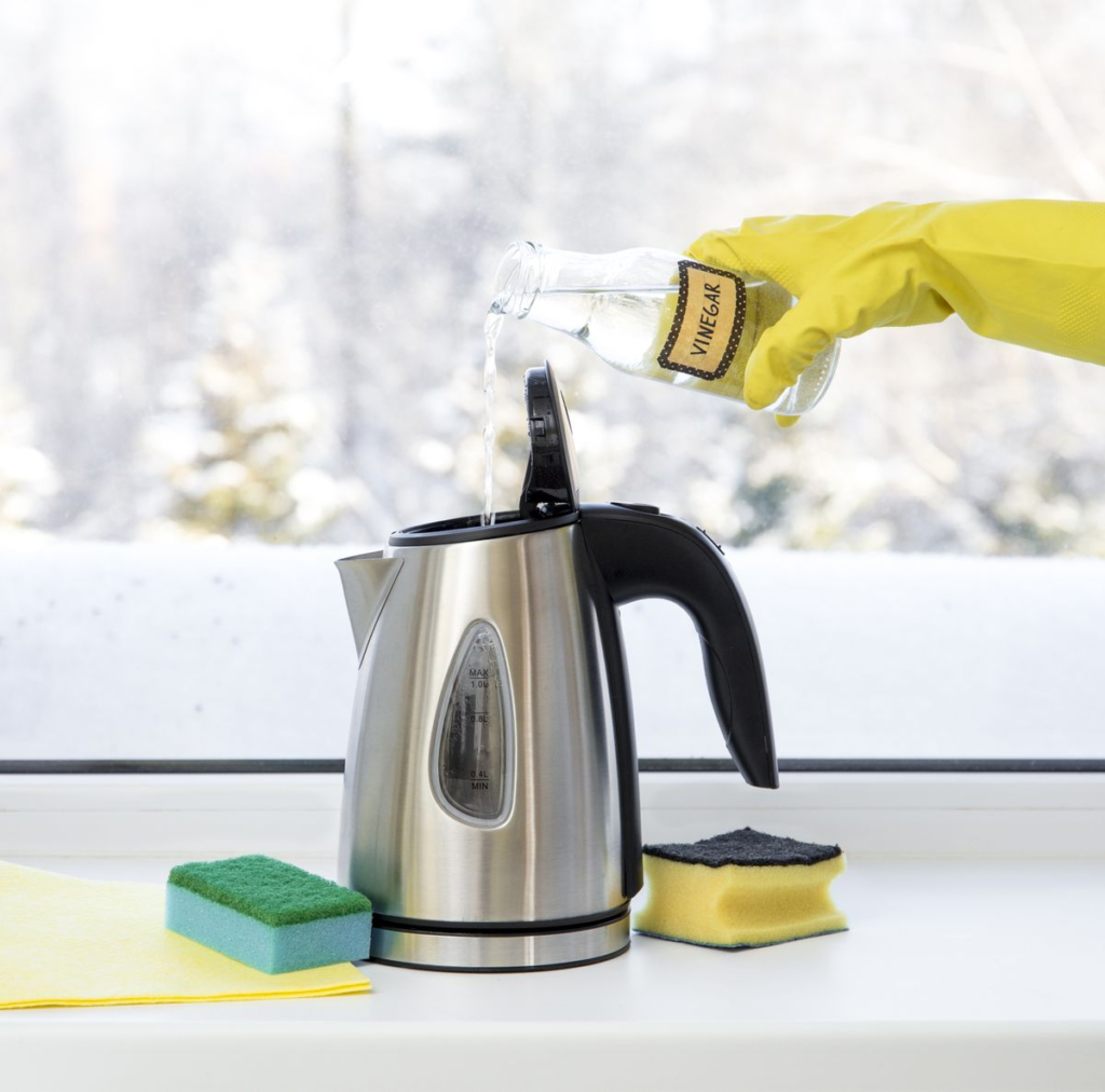 Is the outside water of the electric kettle harmful?