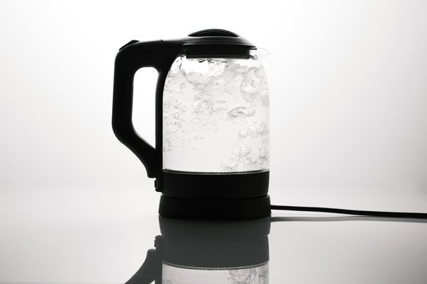 Danger to Unplug the electric kettle while water outside: